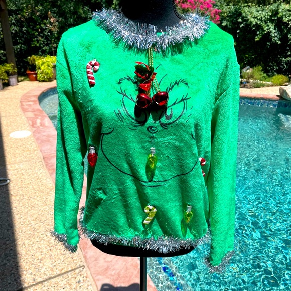 The Grinch Other - The Grinch, Holiday, long sleeve, sweatshirt, size M 7/9